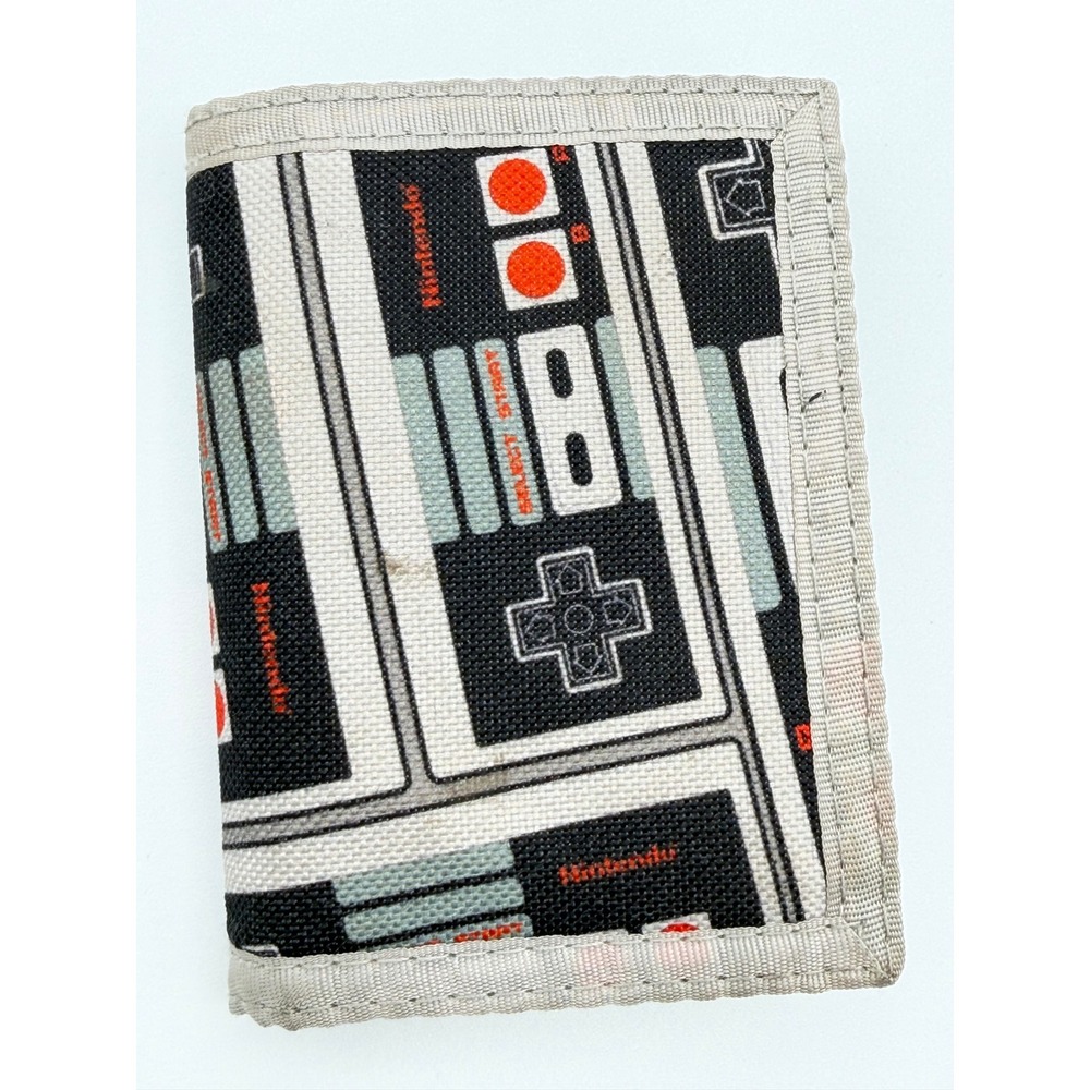 Nintendo NES Controller Canvas Trifold‎ Wallet Retro Gaming Gray Black Red